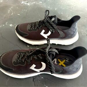 Men’s GFore MX2 golf shoes, cross trainers size 10